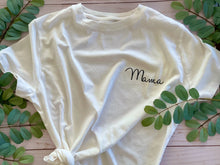 Load image into Gallery viewer, Classic Mama T-Shirt